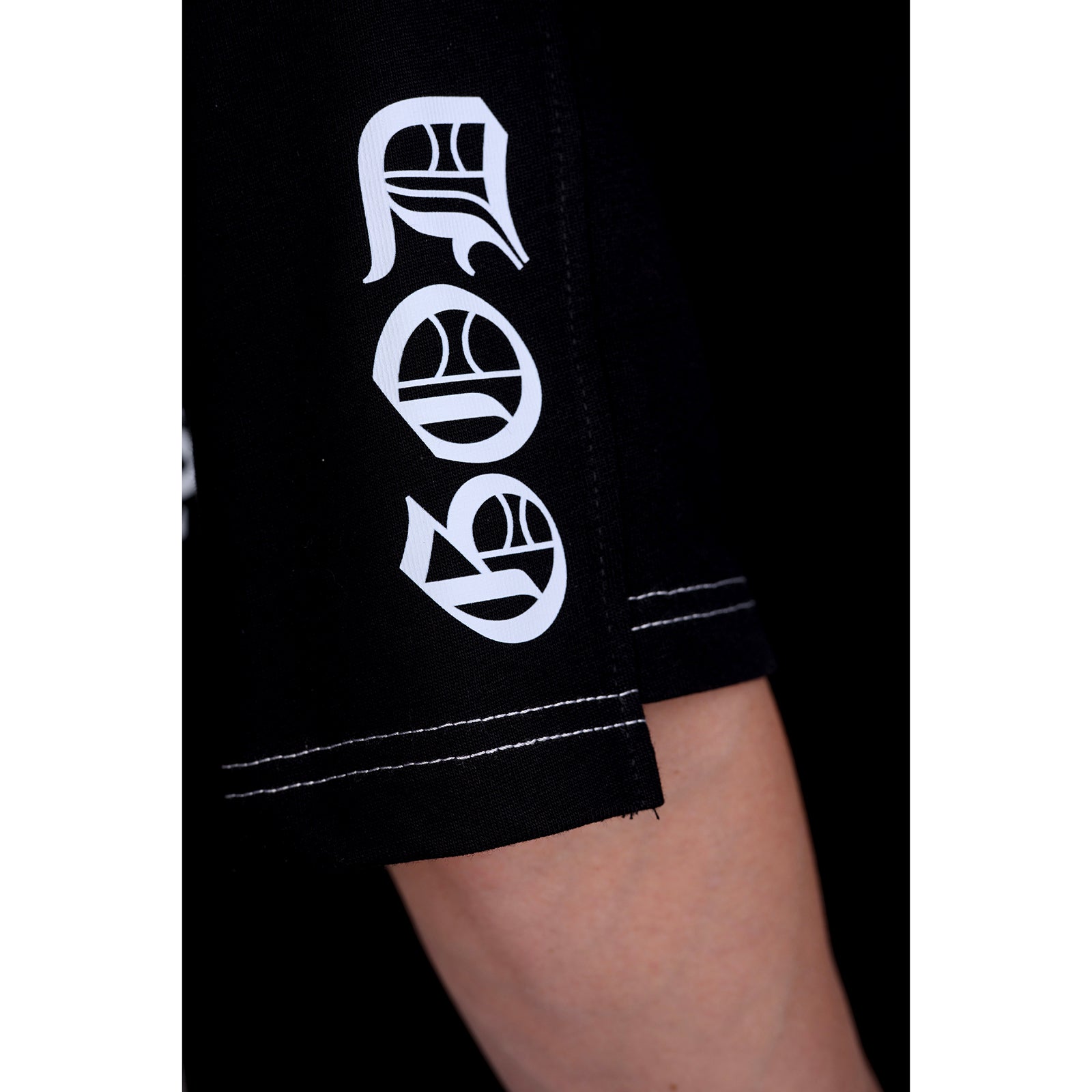 BLACK „DIRTY CROSS" T-SHIRT
