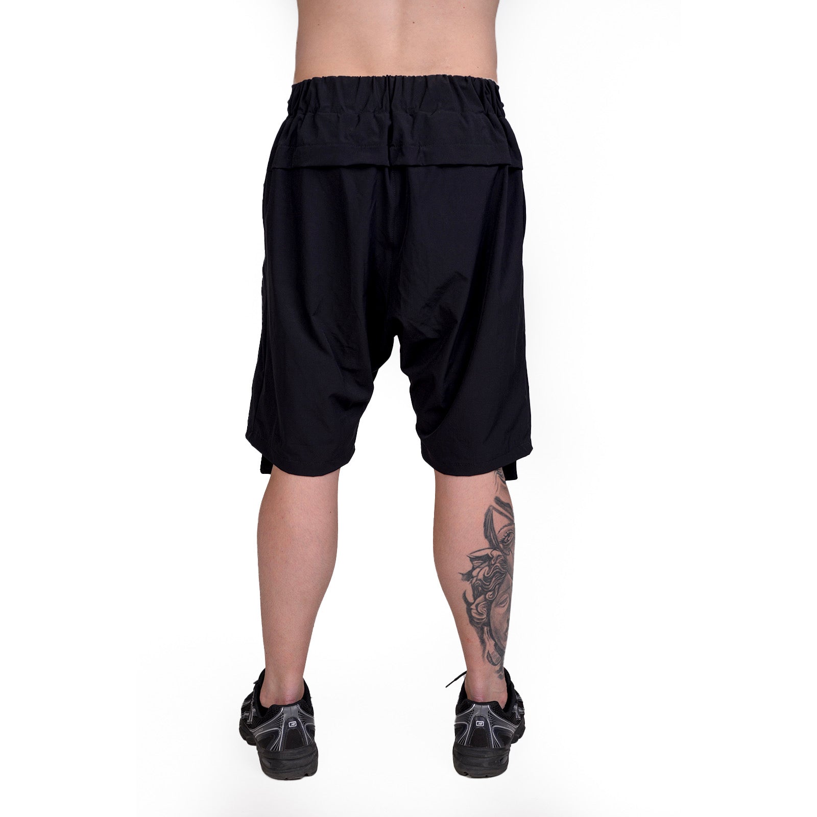 BLACK "MULTI-POCKET" SHORTS