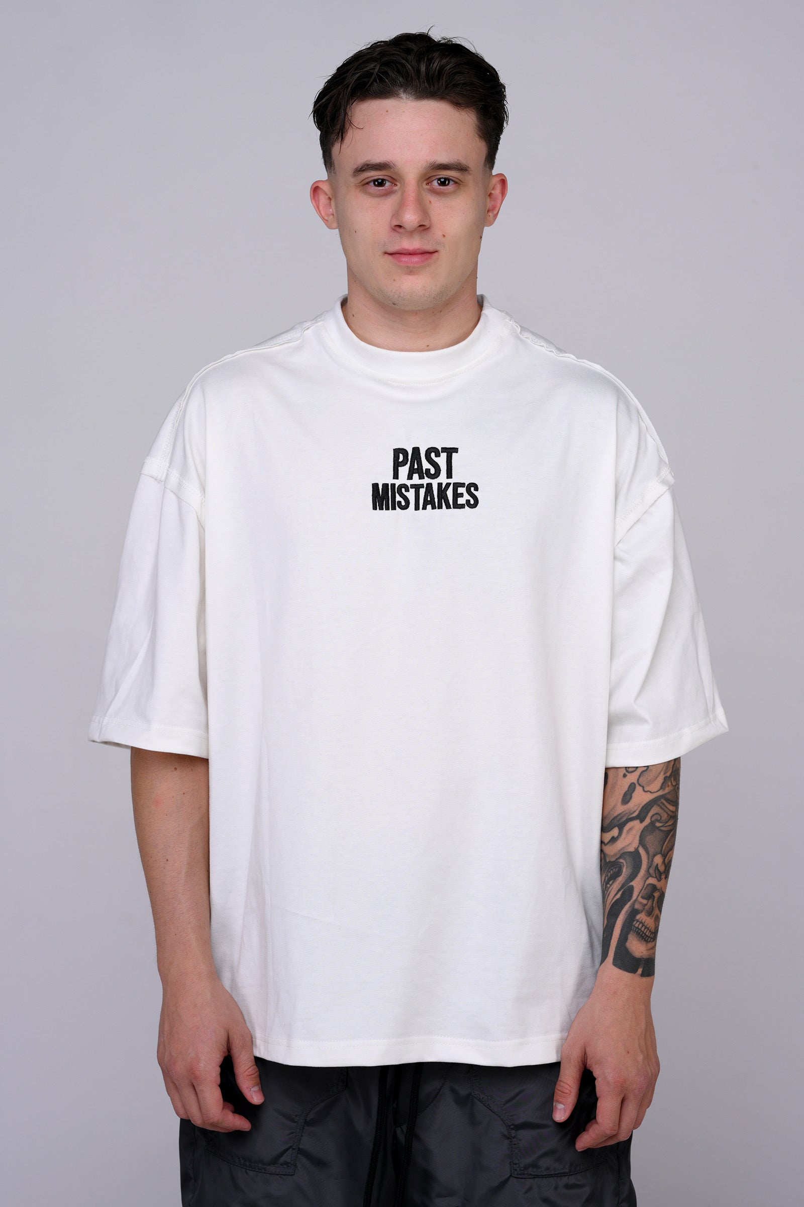 WHITE "CUT DEEP" T-SHIRT