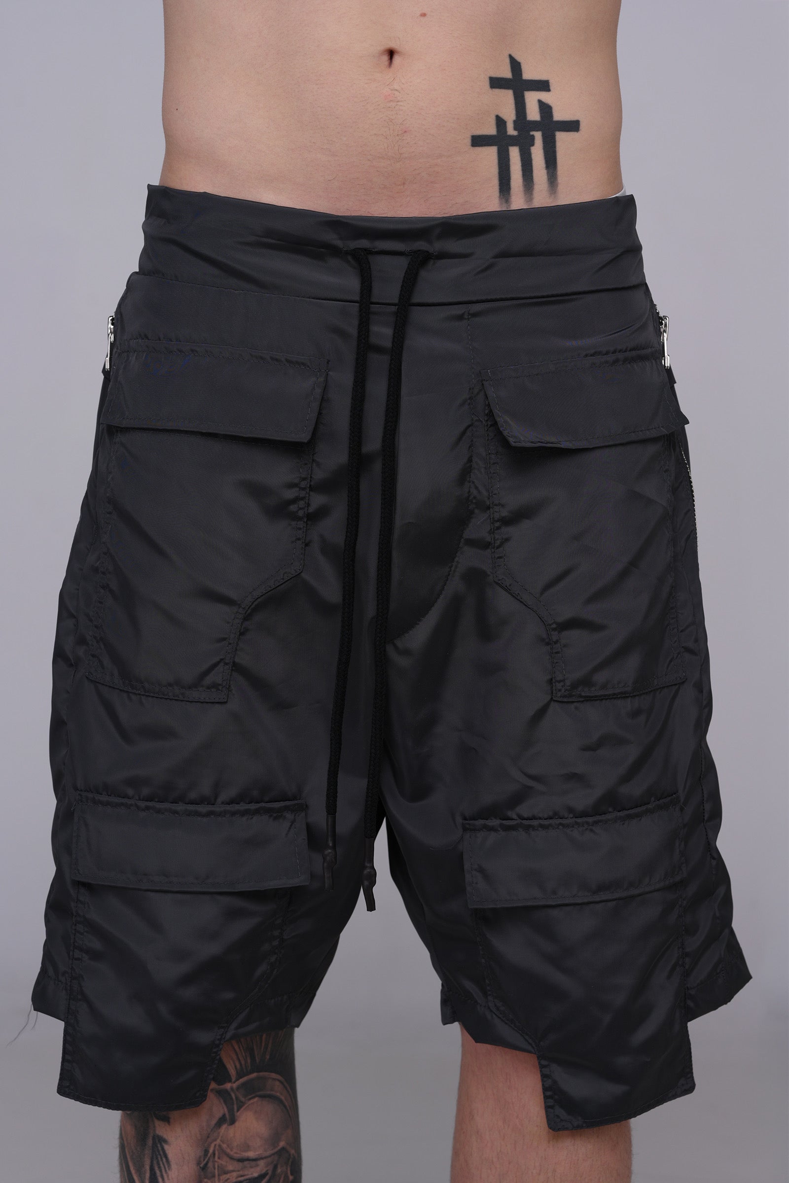 GRAY "MULTI-POCKET" SHORTS